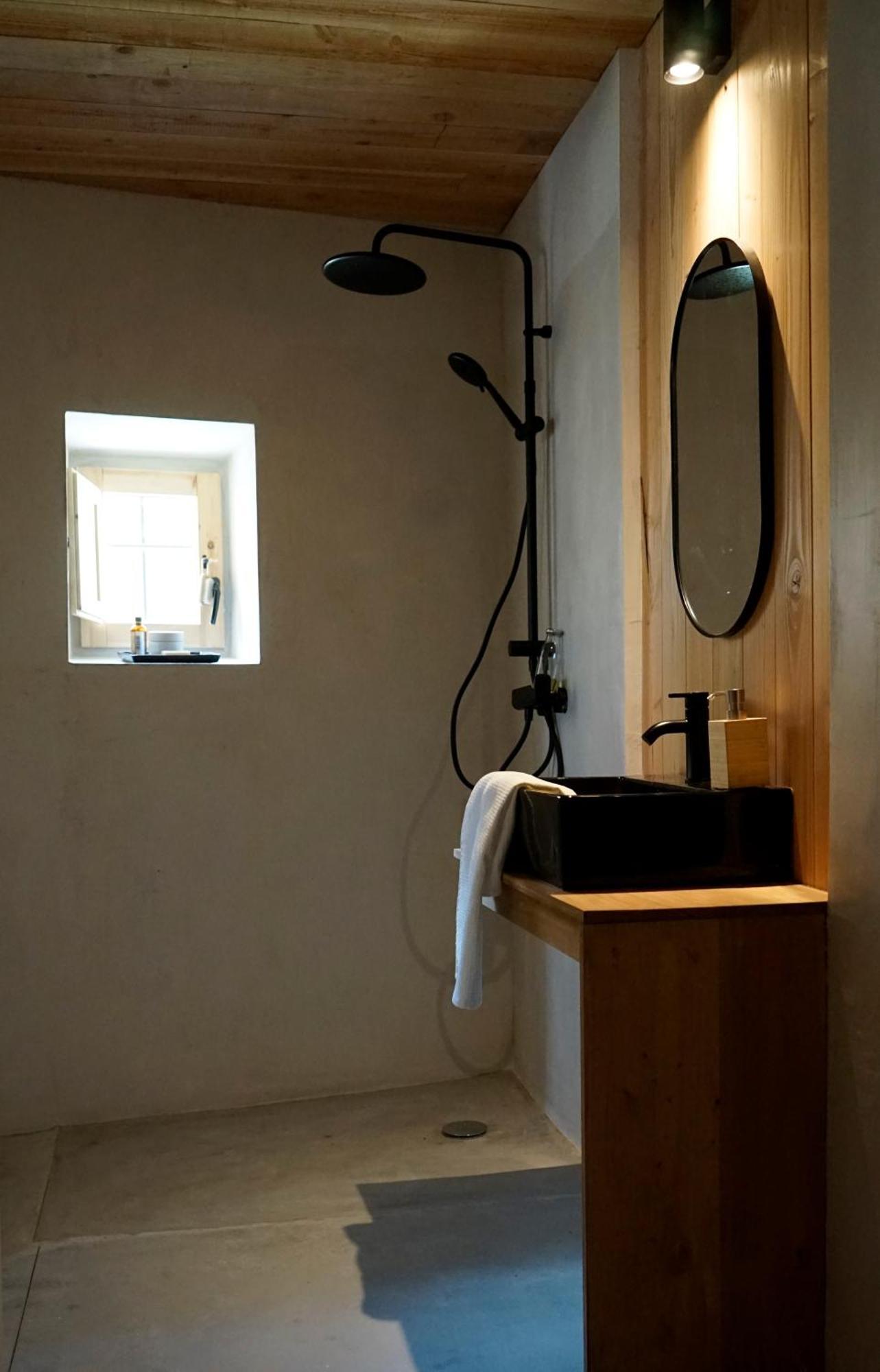 Can Tat, Loft In A Old Coach House Sant Jordi Desvalls Exteriér fotografie